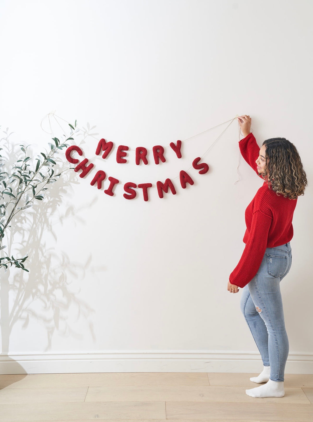 Merry Christmas Garland Red