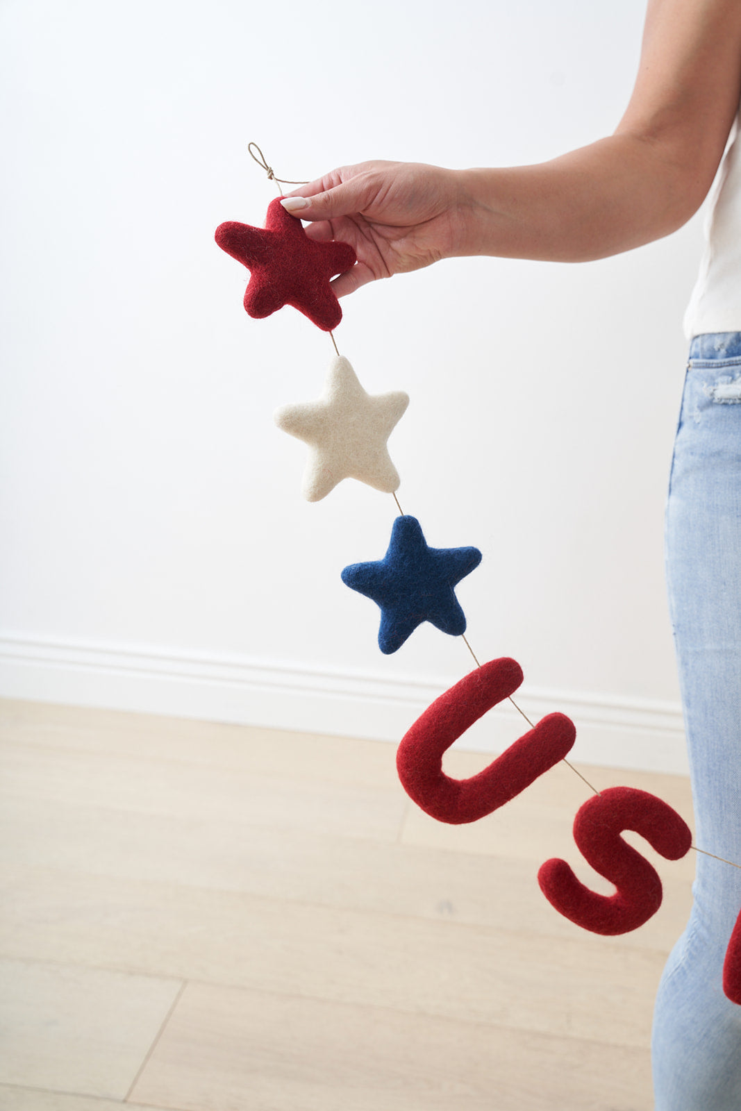 USA FELT GARLAND